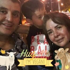 Meet your Posher, Manuel